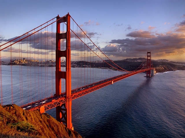Cầu Golden Gate một trong những biểu tượng nổi tiếng của San Francisco