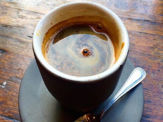 Một tách espresso tuyệt hảo của tiệm Fourbarrel Coffee