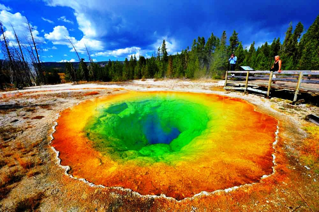 Công viên quốc gia Yellowstone, nơi quyến rũ bởi mạch nước phun Old Faithful huyền diệu